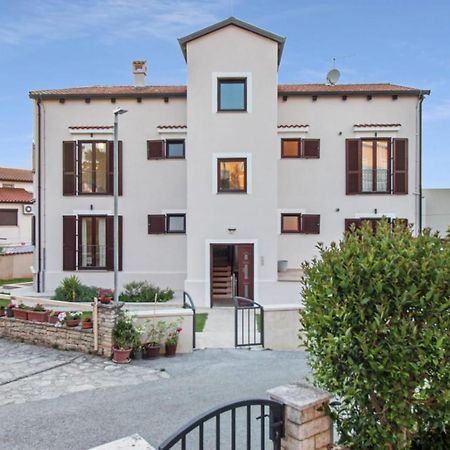 Apartments Villa Alba Poreč Buitenkant foto