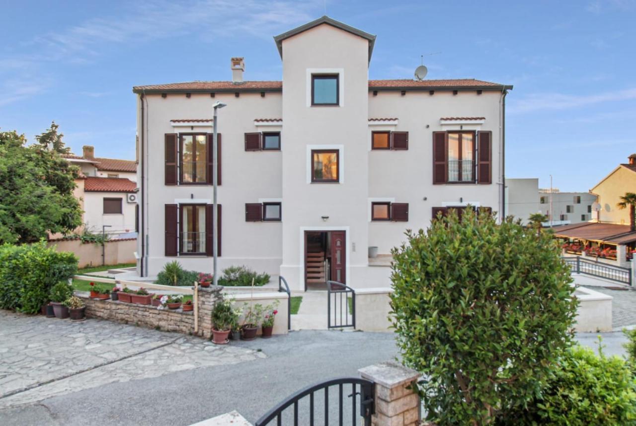 Apartments Villa Alba Poreč Buitenkant foto