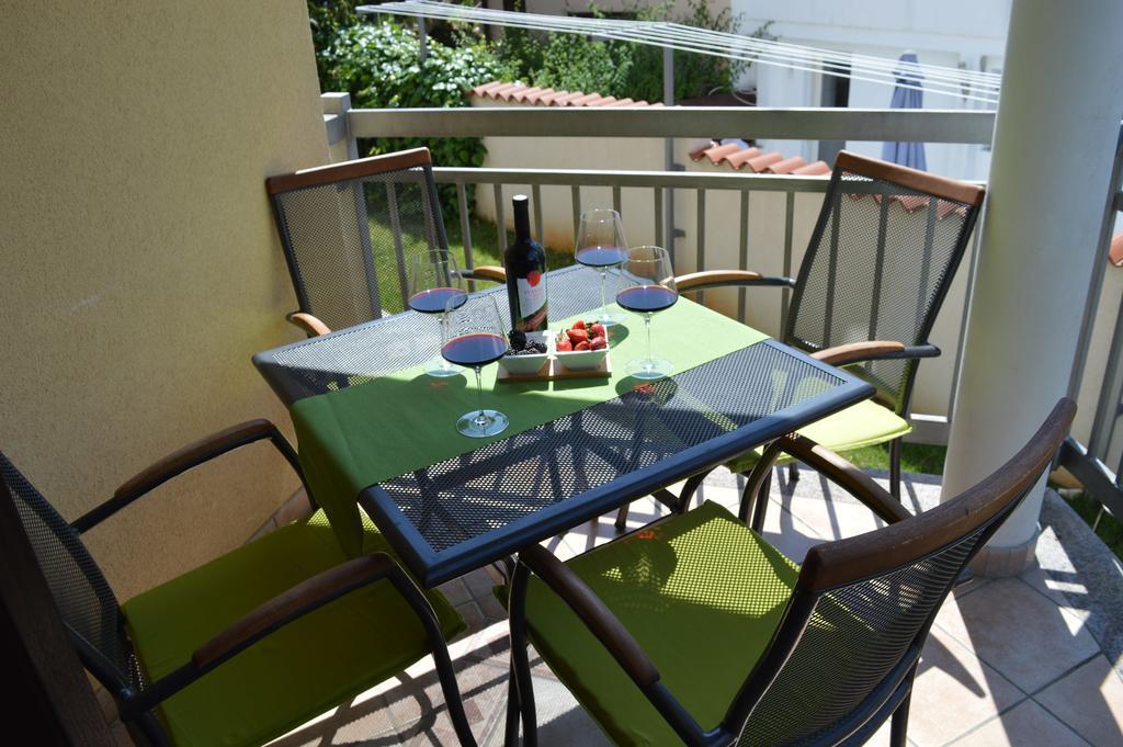 Apartments Villa Alba Poreč Buitenkant foto