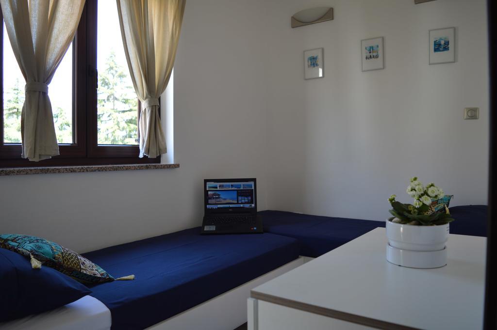 Apartments Villa Alba Poreč Buitenkant foto