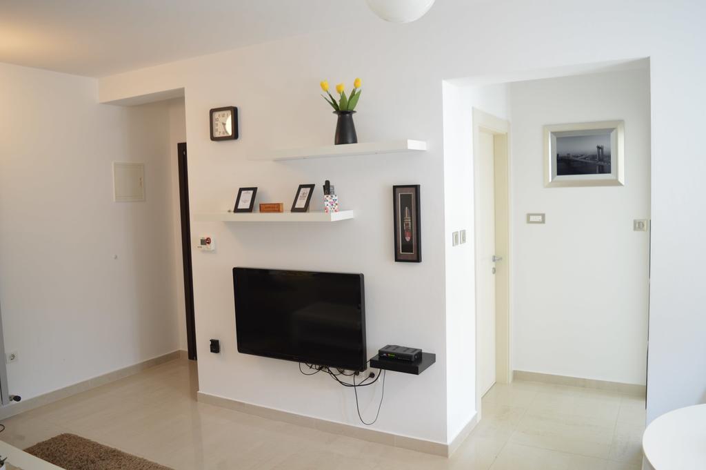 Apartments Villa Alba Poreč Buitenkant foto