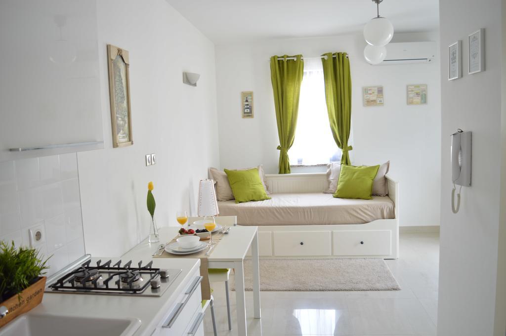 Apartments Villa Alba Poreč Buitenkant foto